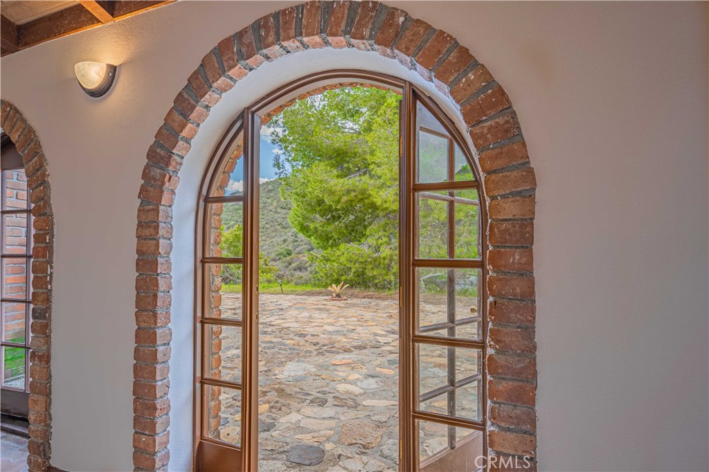 48703 De Luz Road Temecula, CA 92590 - Photo 9 of 36