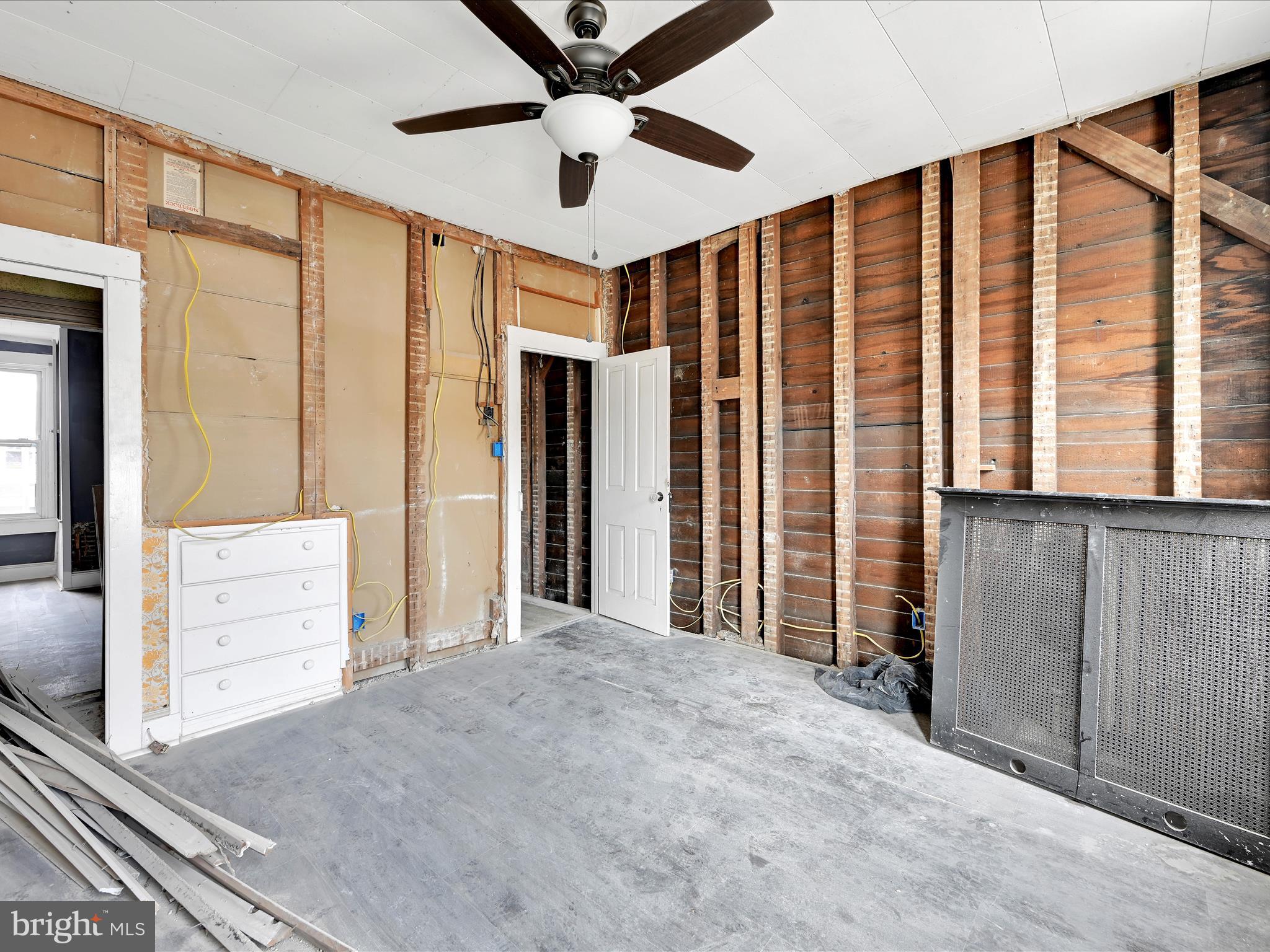 427 East Centre Street Mahanoy City, PA 17948 - Photo 16 of 29 a view of a hallway with closet area