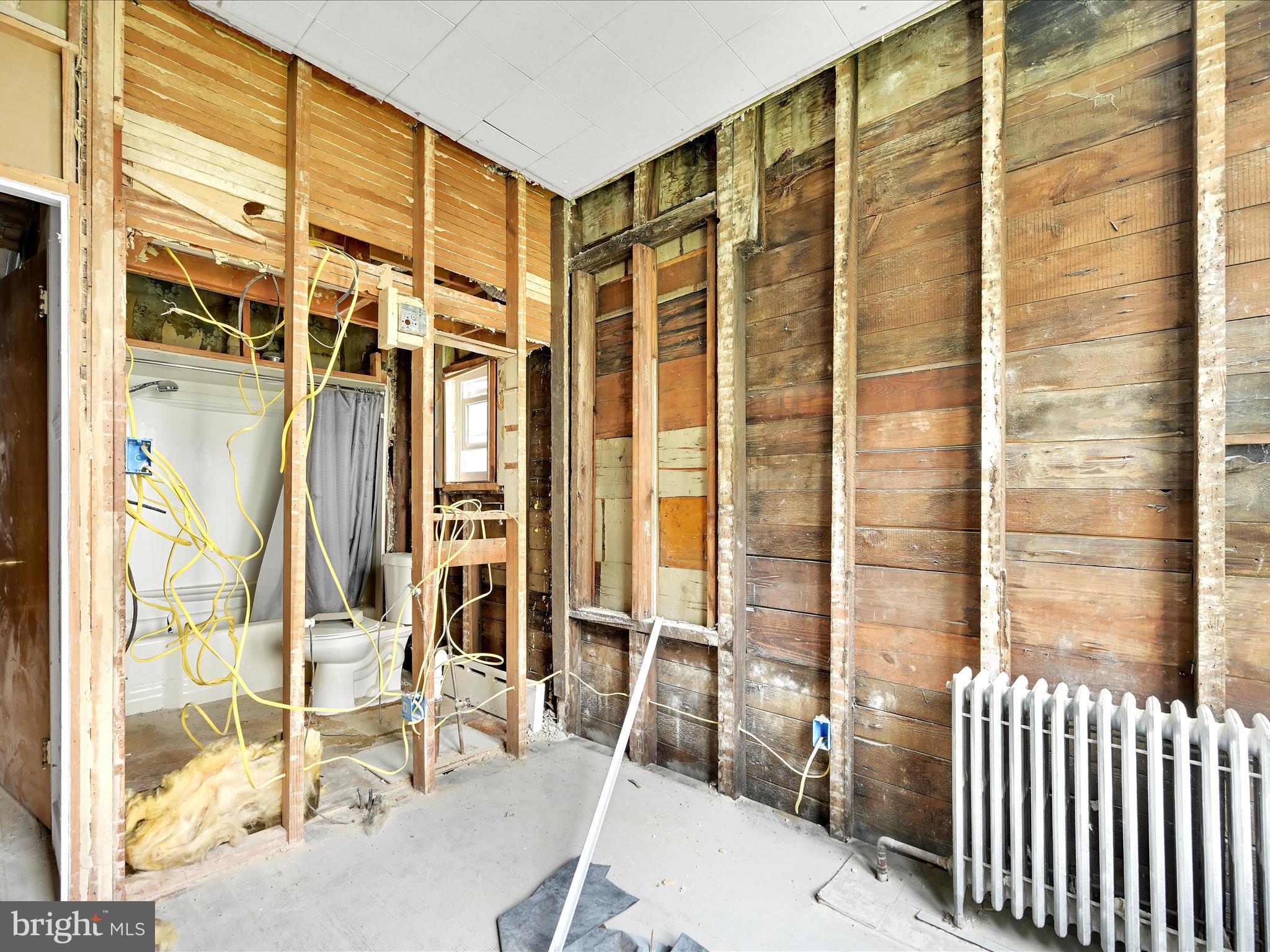 427 East Centre Street Mahanoy City, PA 17948 - Photo 26 of 29 a view of front door