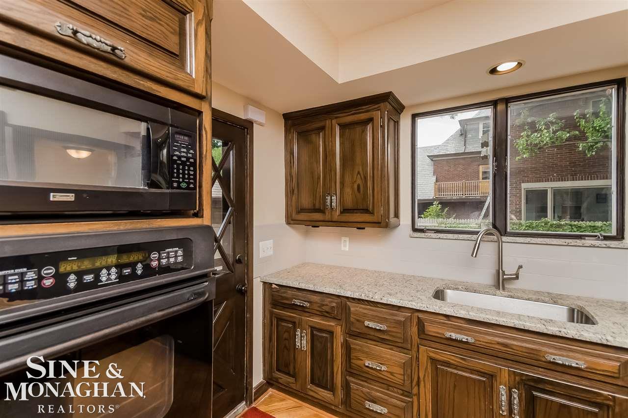 1035 Bishop Road Grosse Pointe Park, MI 48230 - Photo 18 of 62