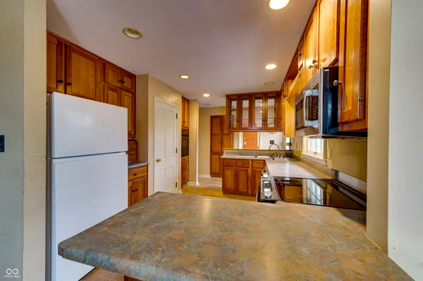 $525,000 | 6509 Dean Road, Indianapolis, IN 46220