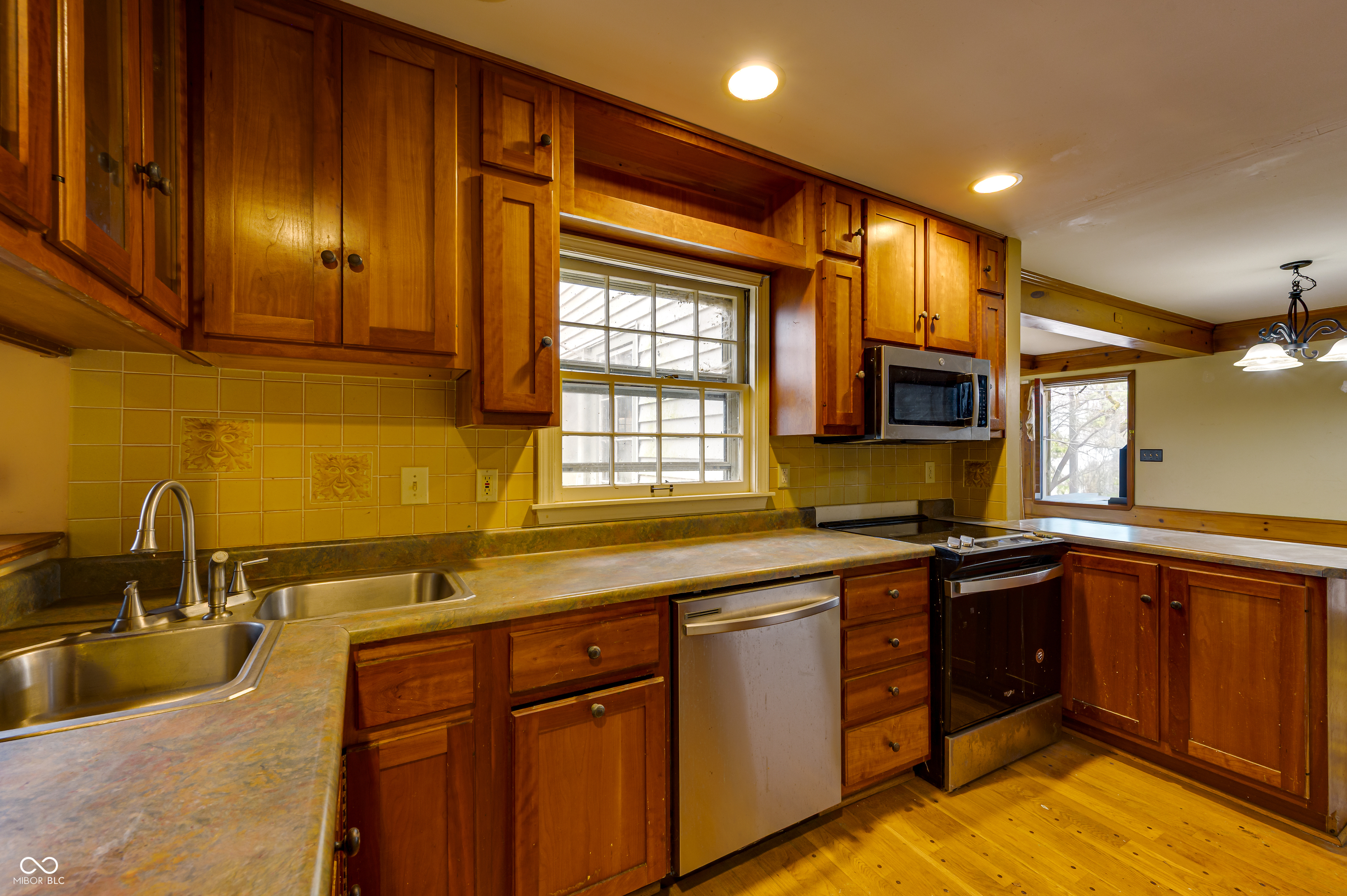 6509 Dean Road Indianapolis, IN 46220 - Photo 21 of 44