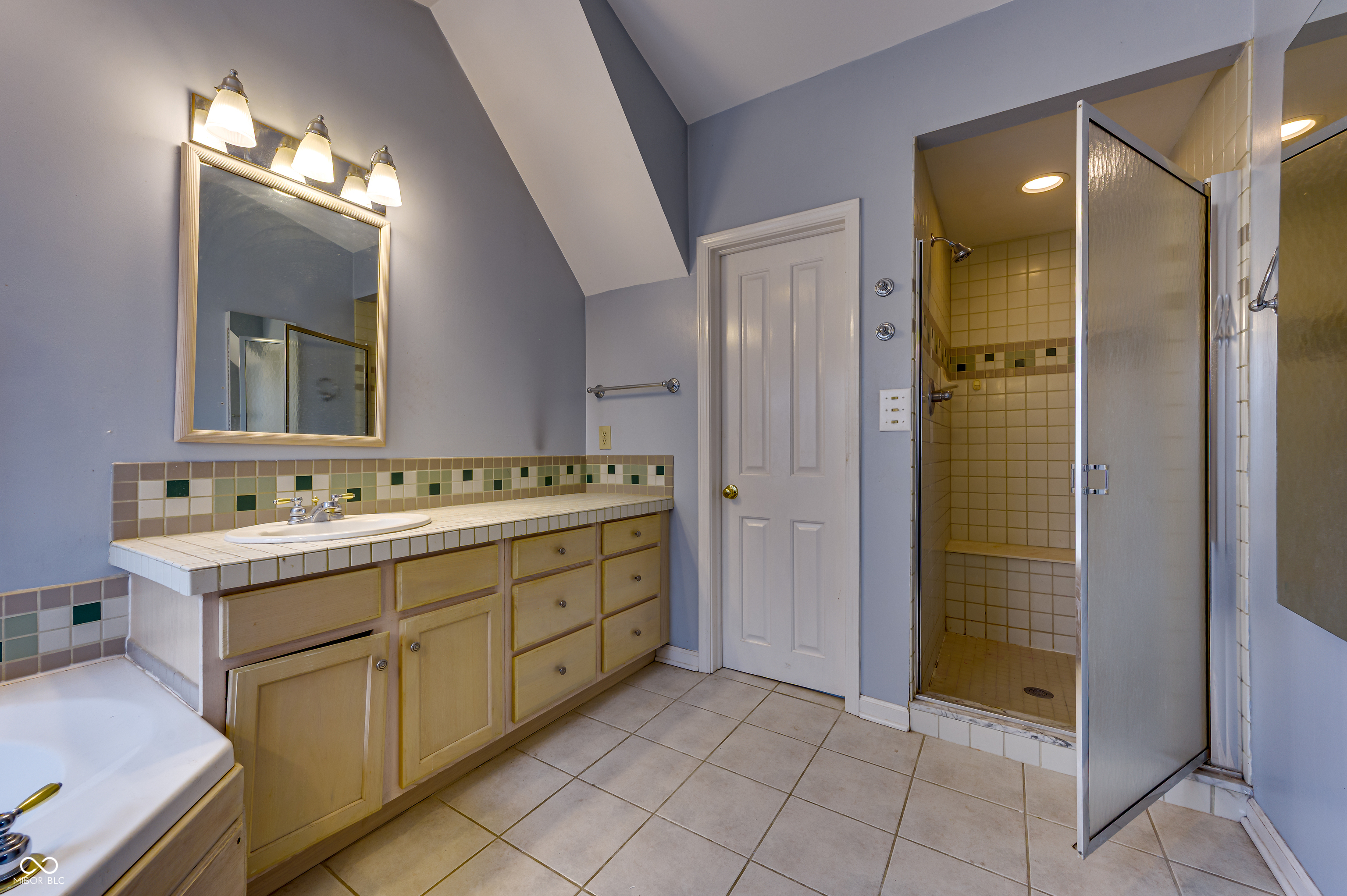 6509 Dean Road Indianapolis, IN 46220 - Photo 32 of 44