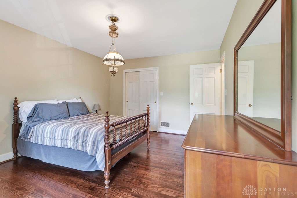 5980 Fairham Road Hamilton, OH 45011 - Photo 12 of 39 Gallery Image 12