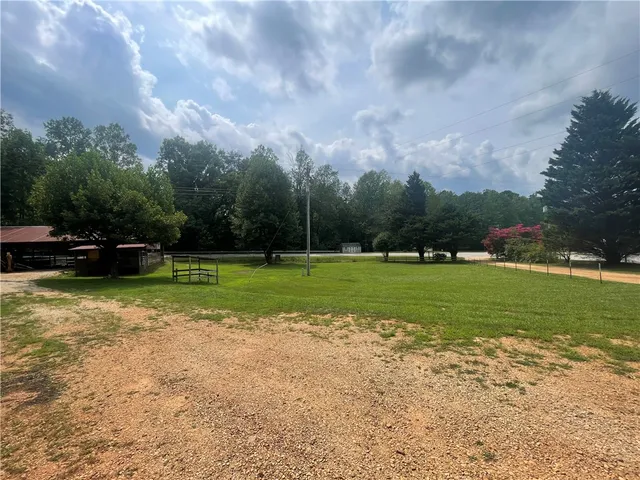 $299,900 | 614 Village Drive, Mountain Rest, SC 29664