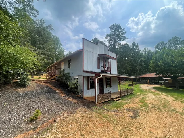 $299,900 | 614 Village Drive, Mountain Rest, SC 29664