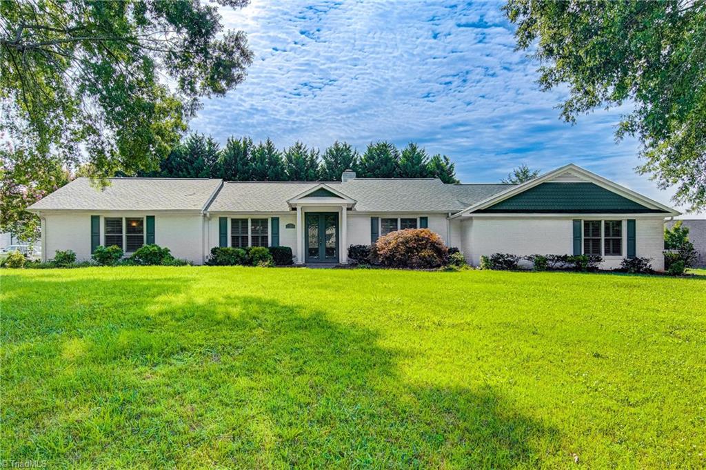 3545 Grandview Club Road Pfafftown, NC 27040 - Photo 1 of 43 Gallery Image 1