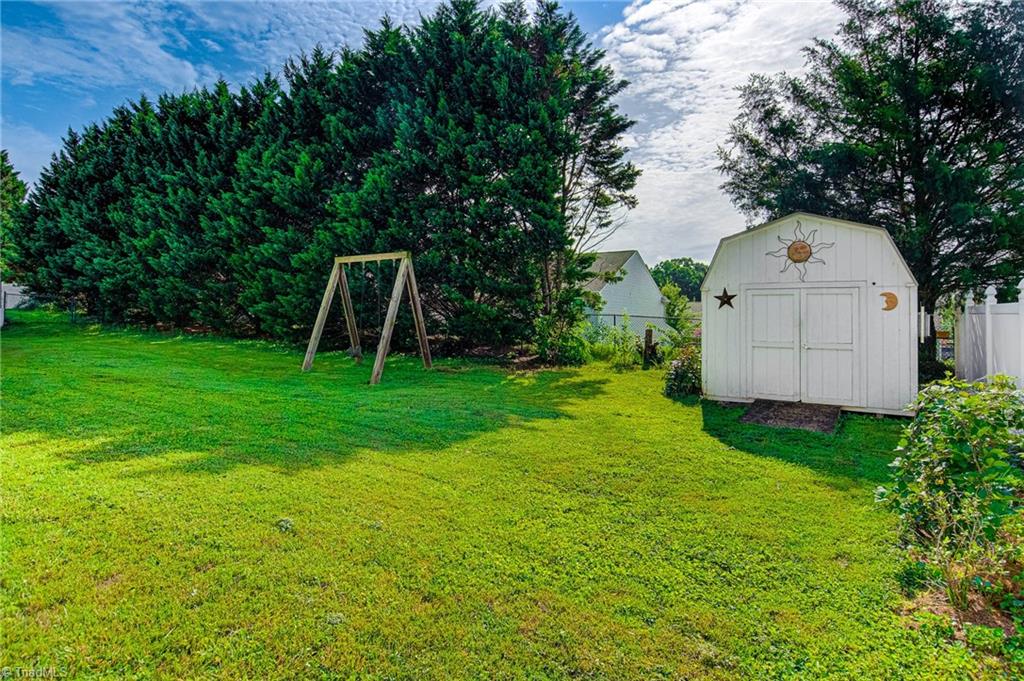 3545 Grandview Club Road Pfafftown, NC 27040 - Photo 40 of 43 Gallery Image 40