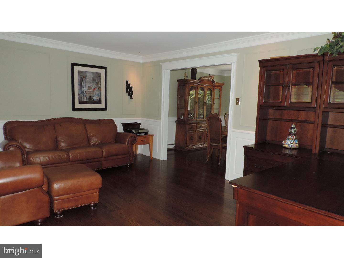 1061 River Road Washington Crossing, PA 18977 - Photo 15 of 25 Living Room