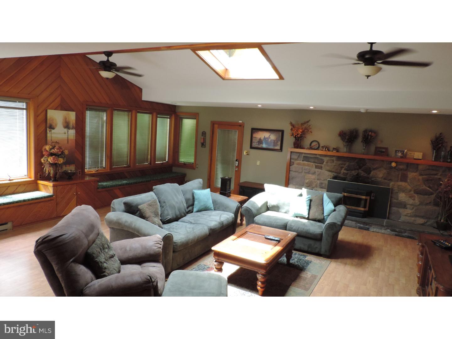 1061 River Road Washington Crossing, PA 18977 - Photo 3 of 25 Great Room