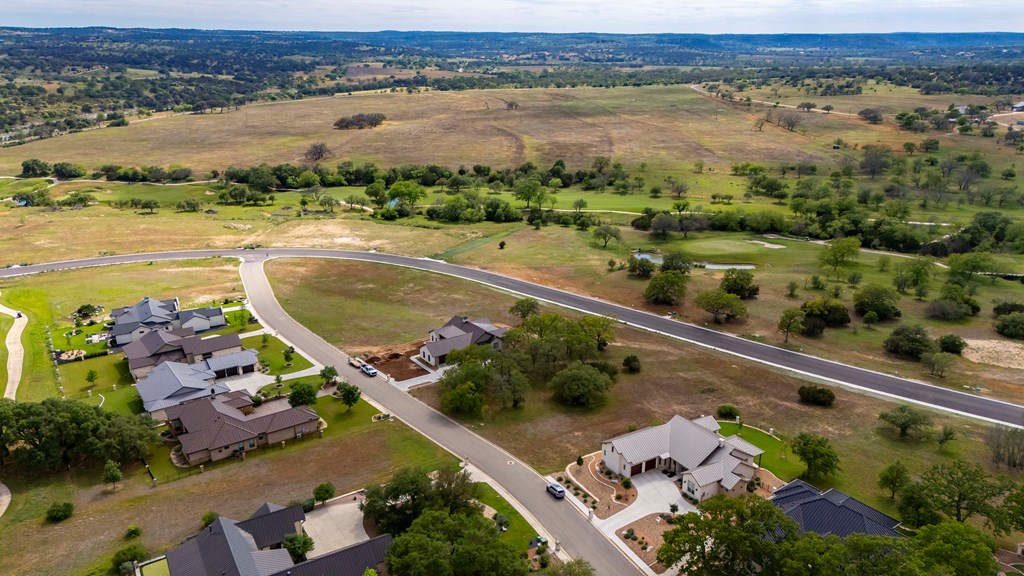 1104 Pinnacle View Drive Kerrville, TX 78028 - Photo 7 of 9