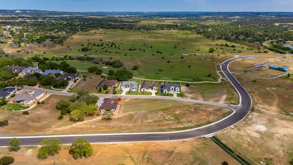 1104 Pinnacle View Drive Kerrville, TX 78028 - Photo 8 of 9