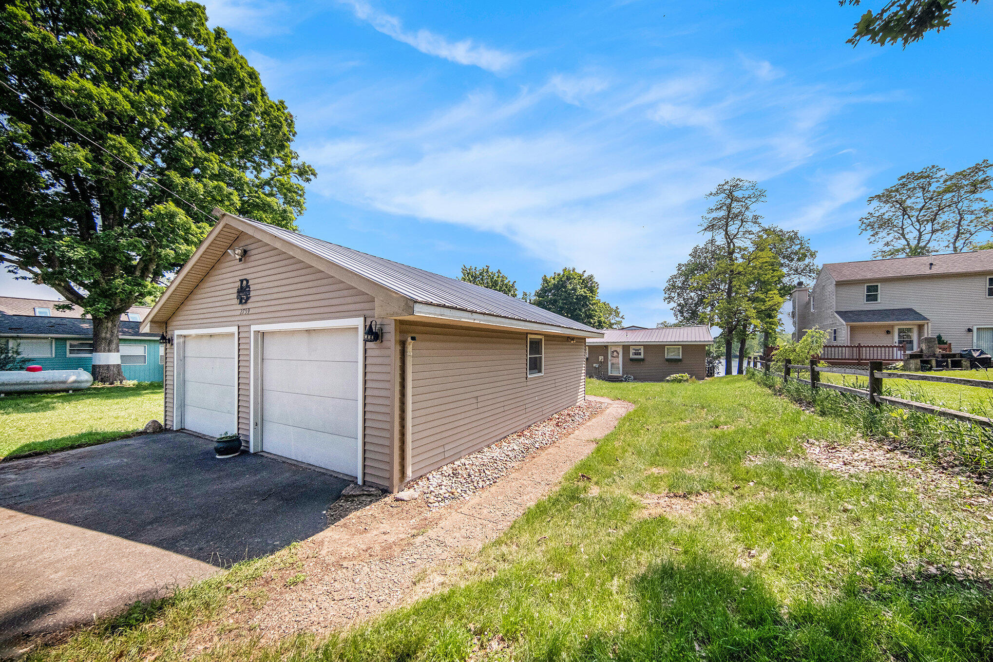 2759 Hemlock Road Quincy, MI 49082 - Photo 17 of 21 Detached Garage