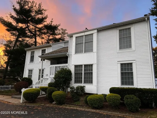 $349,999 | 2501 Bedford Corners Lane, Unit 11, Wall, NJ 07719