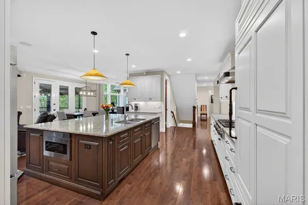 $1,499,000 | 12868 Willow Pond Court, Des Peres, MO 63131