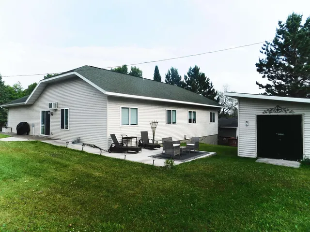 $424,500 | 1125 3rd Avenue, Proctor, MN 55810