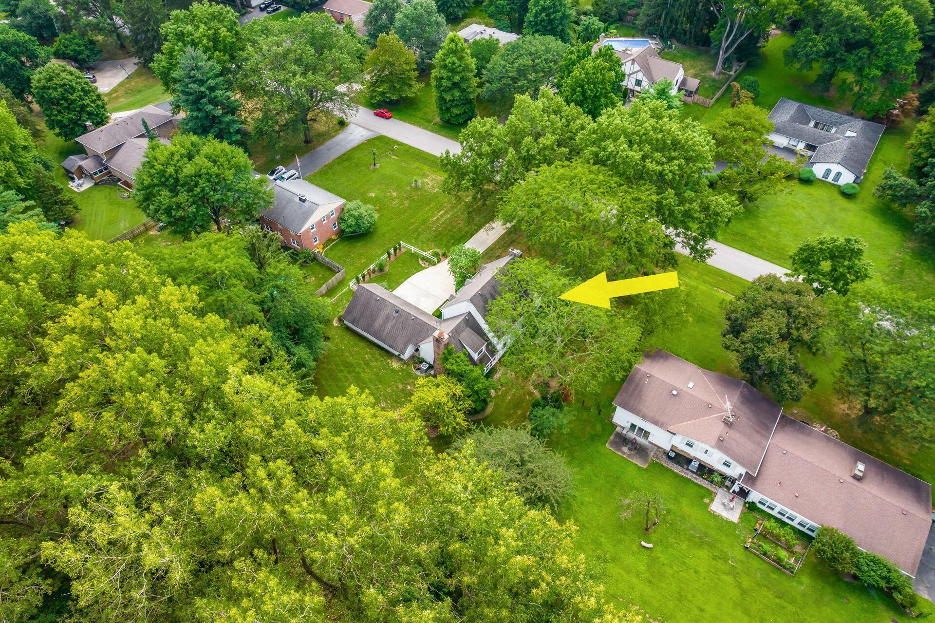 628 Old Farm Road Columbus, OH 43213 - Photo 65 of 71 Rear Drone