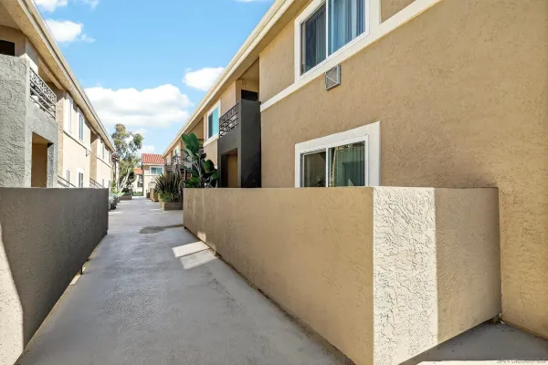 $525,000 | 7545 Charmant Drive, Unit 1307, San Diego, CA 92122