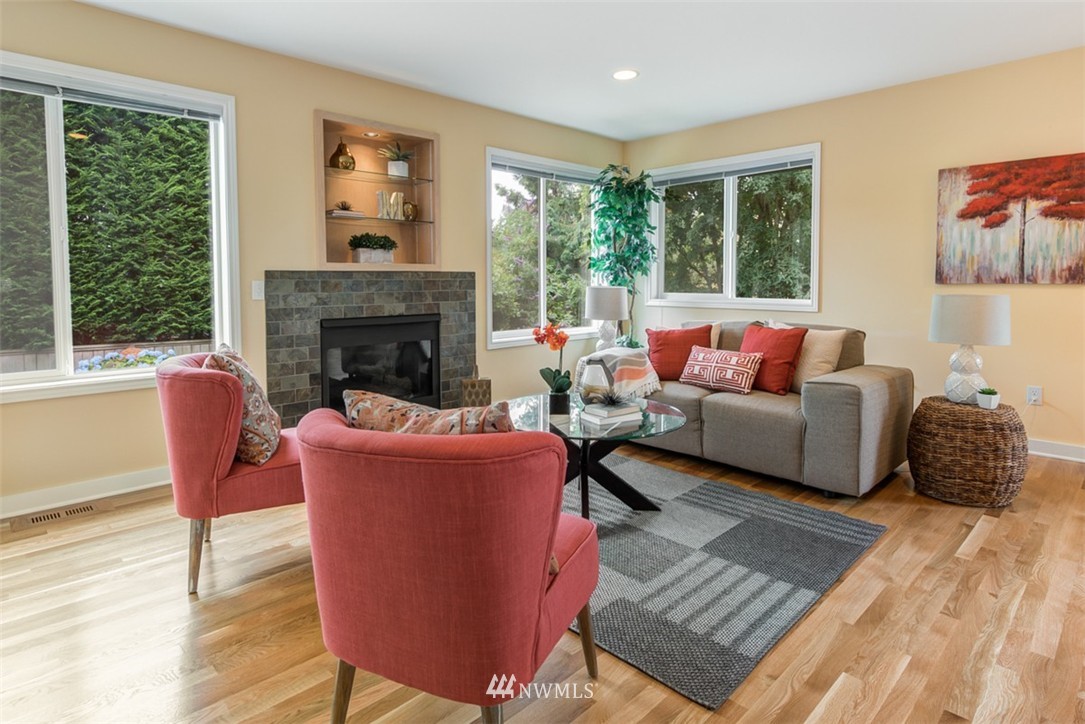 113 North 78th Street Seattle, WA 98103 - Photo 4 of 23 Gallery Image 4