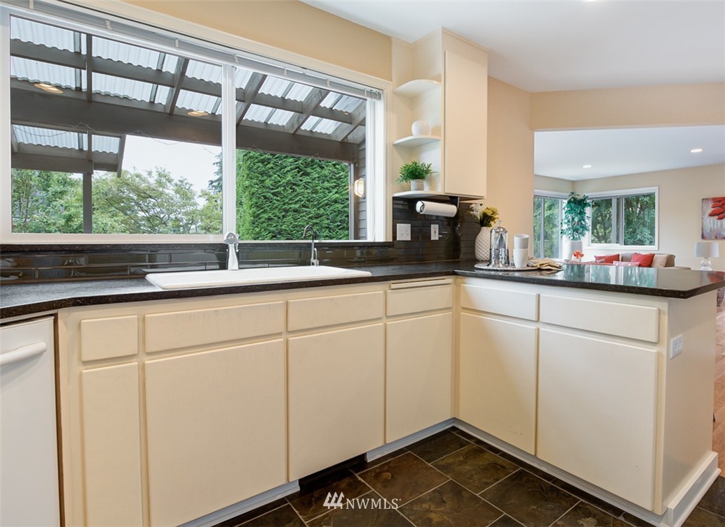 113 North 78th Street Seattle, WA 98103 - Photo 8 of 23 Gallery Image 8