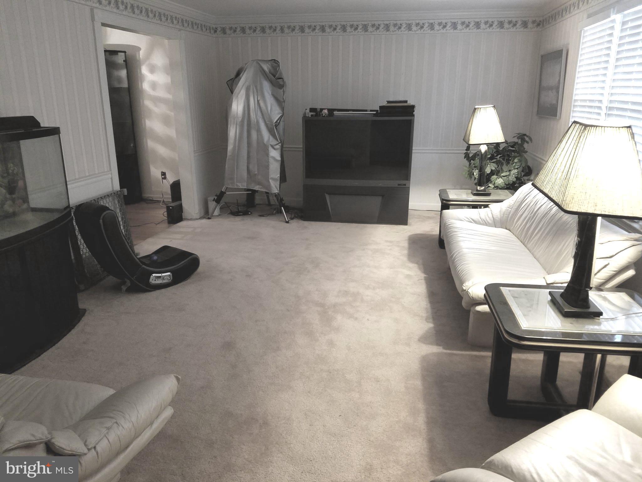 21 Joanne Road Southampton, PA 18966 - Photo 14 of 35 Photo of the Living Room before Fire