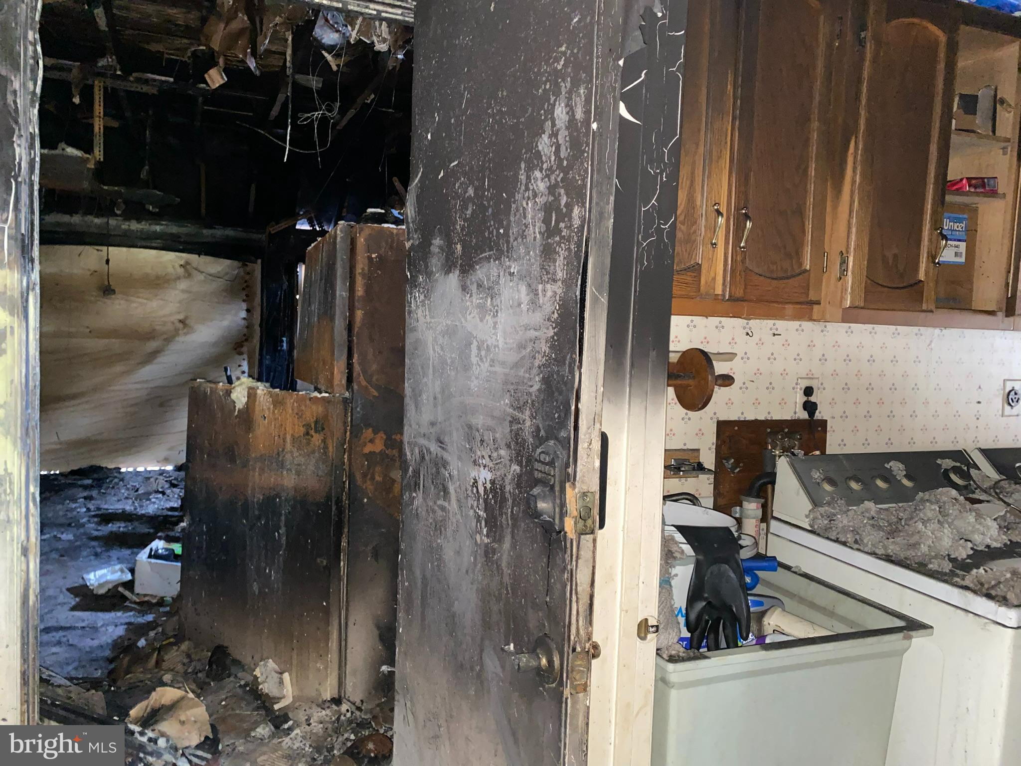 21 Joanne Road Southampton, PA 18966 - Photo 25 of 35 Garage and utility afre Fire