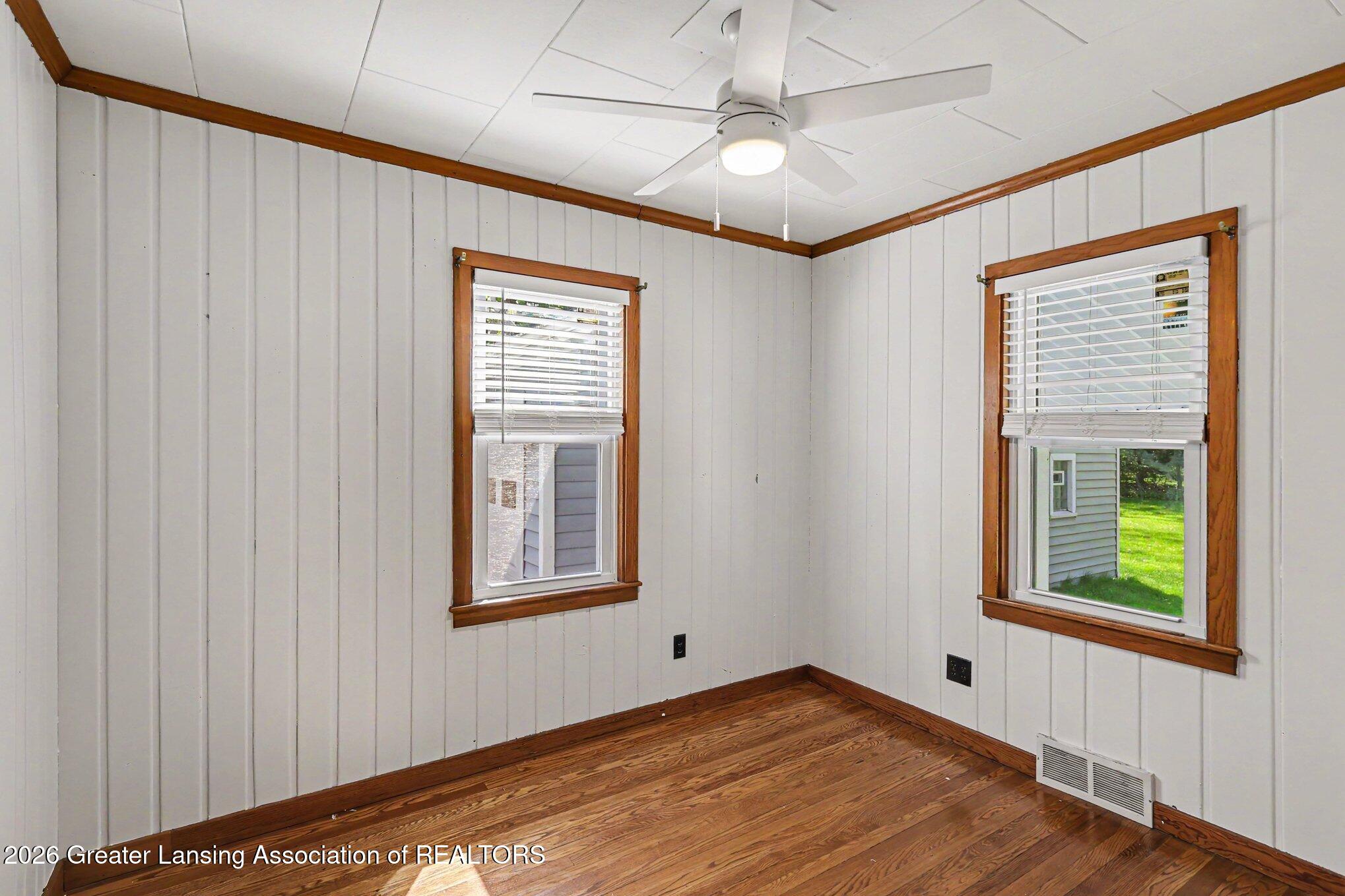 2379 Mt Hope Road Okemos, MI 48864 - Photo 12 of 29 012_file_2822