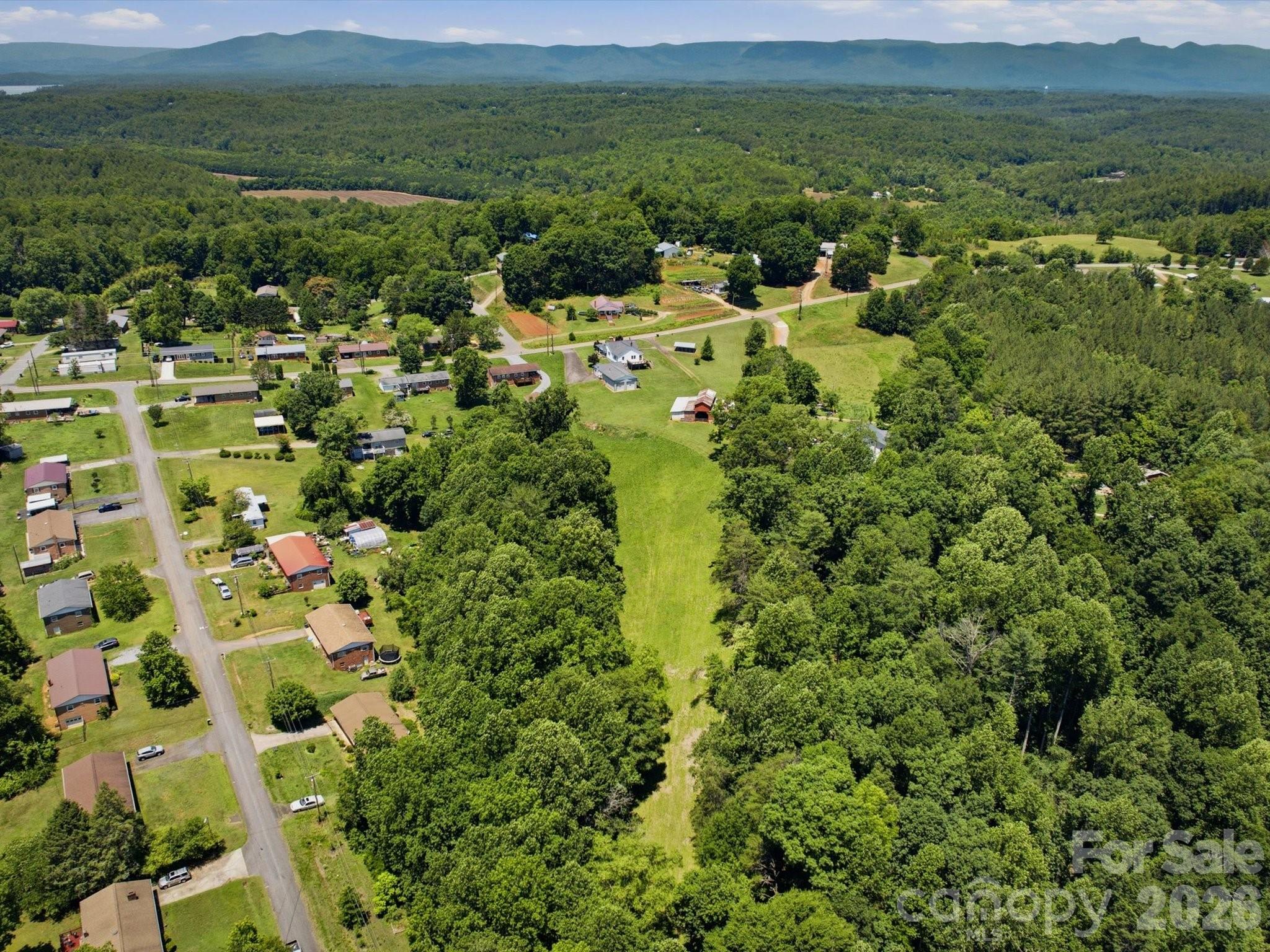 2401 Lail Road Morganton, NC 28655 - Photo 32 of 42