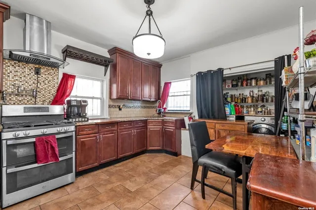 $879,888 | 434 Beach 36th Street | Edgemere