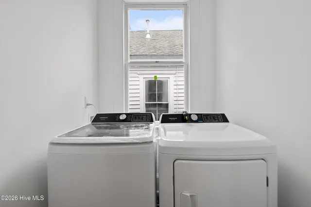 $699,000 | 403 Dock Street, Unit B, Wilmington, NC 28401