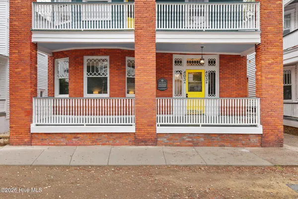 $675,000 | 403 Dock Street, Unit B, Wilmington, NC 28401