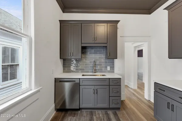 $675,000 | 403 Dock Street, Unit B, Wilmington, NC 28401