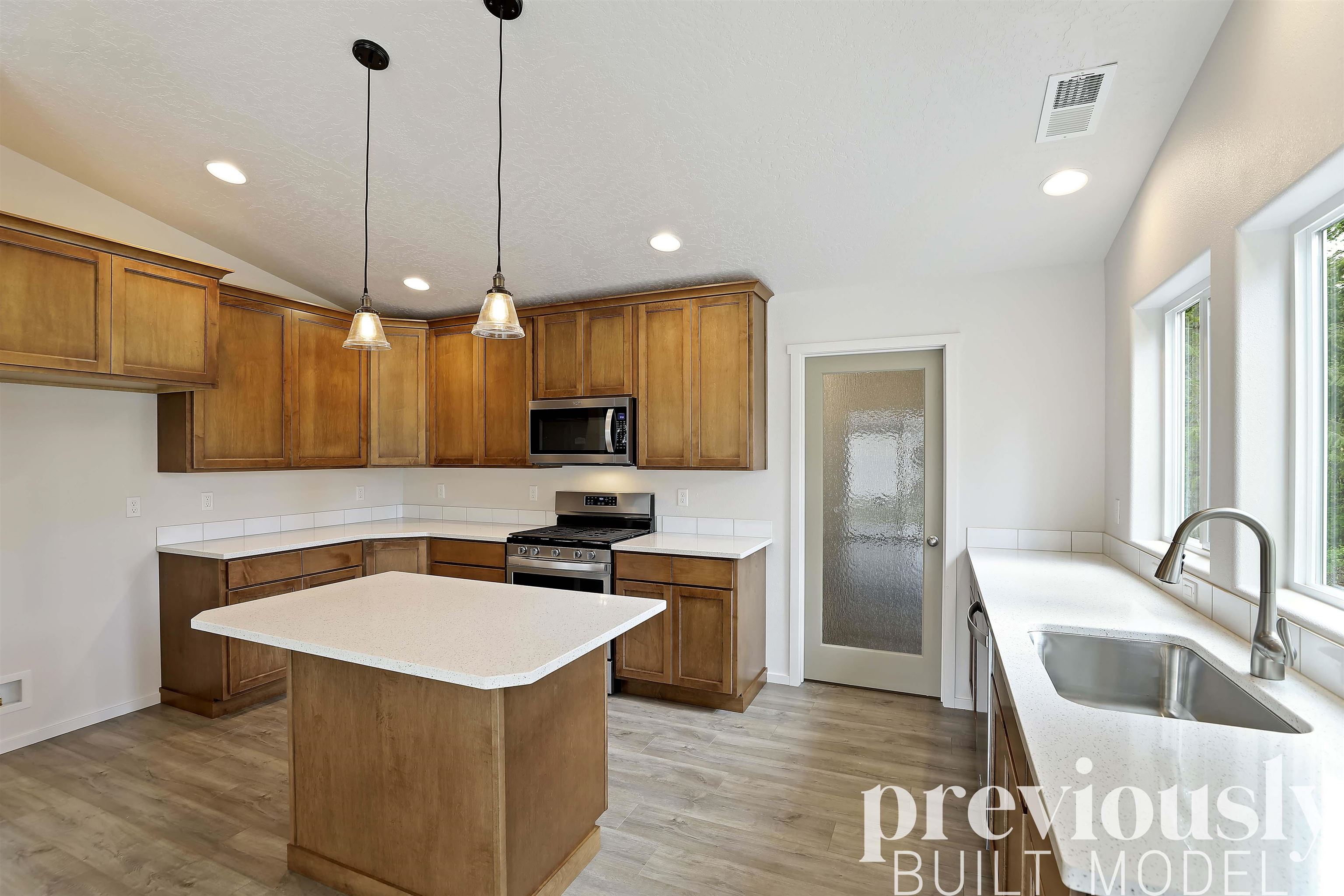 2918 North Rio Grande Road Spokane Valley, WA 99027 - Photo 8 of 21 Gallery Image 8