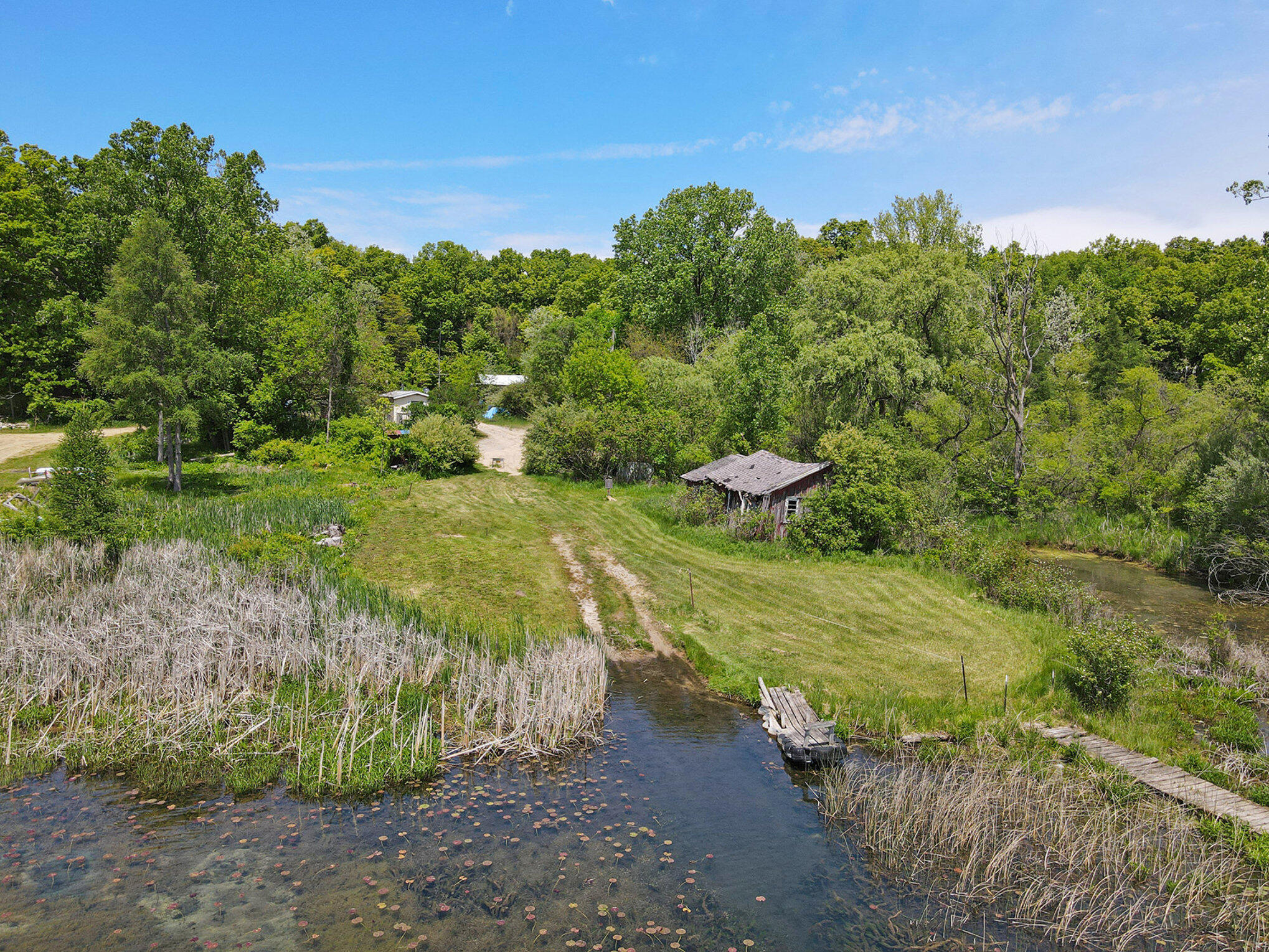 3115 Perch Point Drive Delton, MI 49046 - Photo 2 of 4 002_file_315