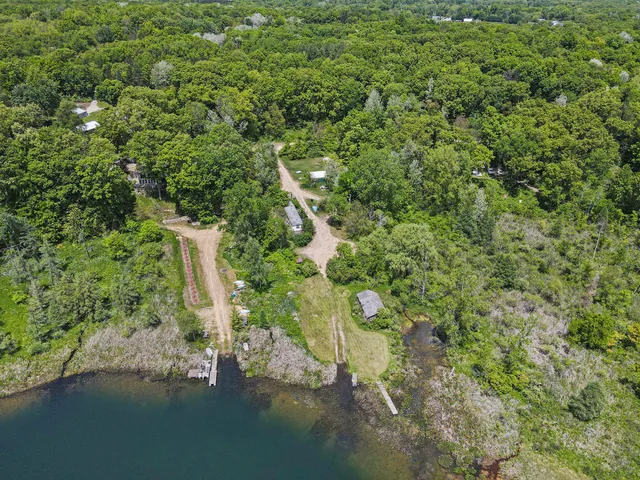 $130,000 | 3115 Perch Point Drive, Delton, MI 49046