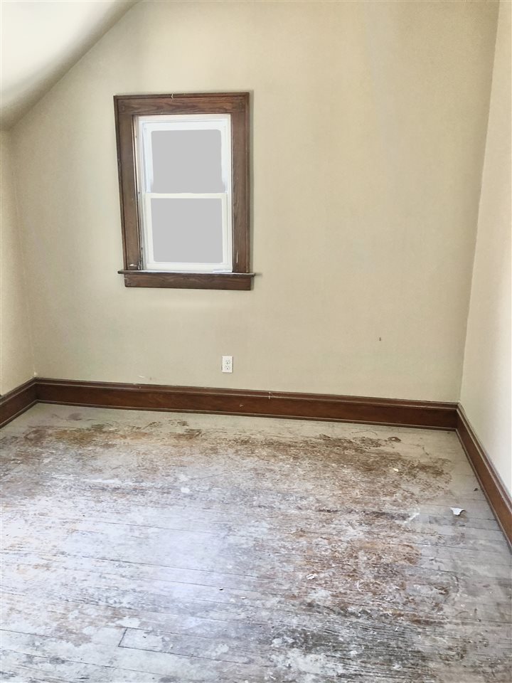 318 South Monroe Street Bay City, MI 48708 - Photo 8 of 15