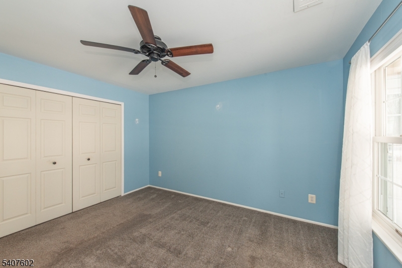 27 Loch Lane Ledgewood, NJ 07852 - Photo 17 of 21