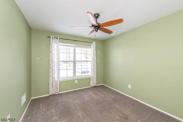 $329,999 | 27 Loch Lane, Ledgewood, NJ 07852