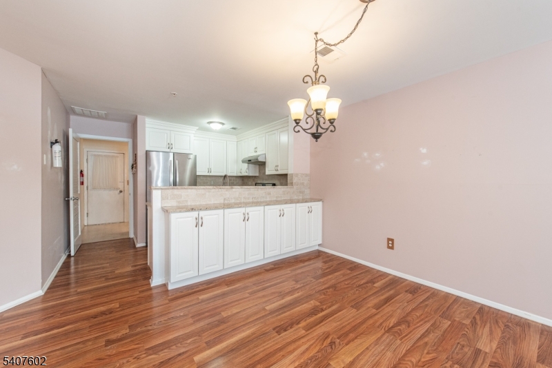 27 Loch Lane Ledgewood, NJ 07852 - Photo 7 of 21