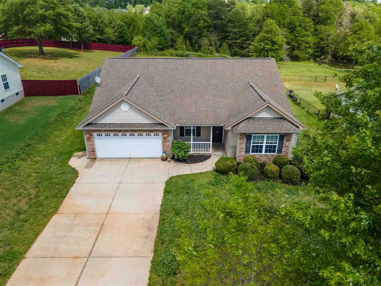 352 Bent River Drive Inman, SC 29349 - Photo 4 of 36 Gallery Image 4