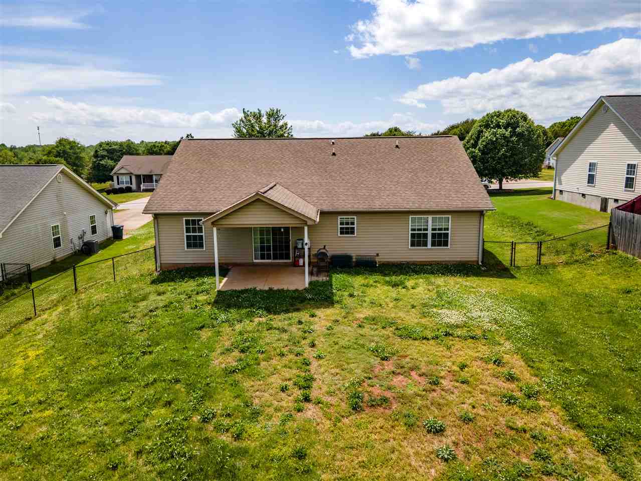 352 Bent River Drive Inman, SC 29349 - Photo 5 of 36 Gallery Image 5