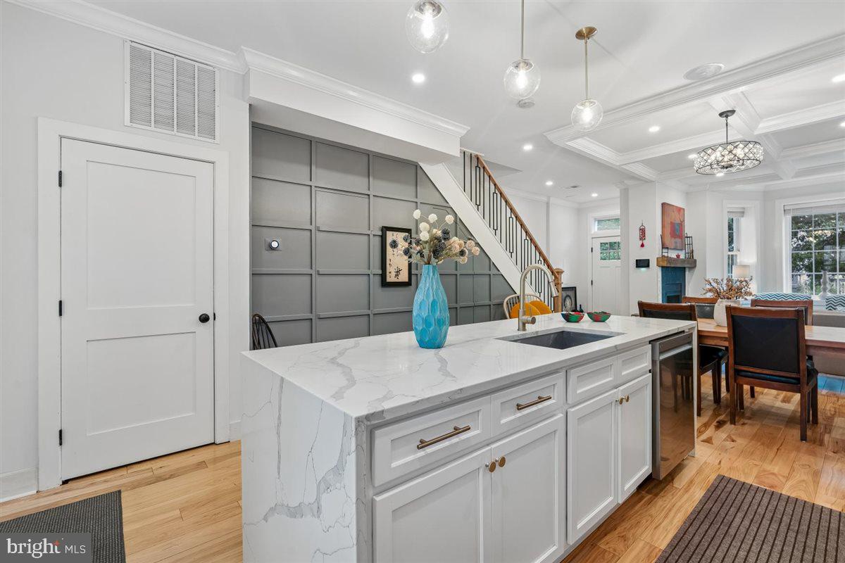 130 Adams Street Northwest Washington, DC 20001 - Photo 7 of 28