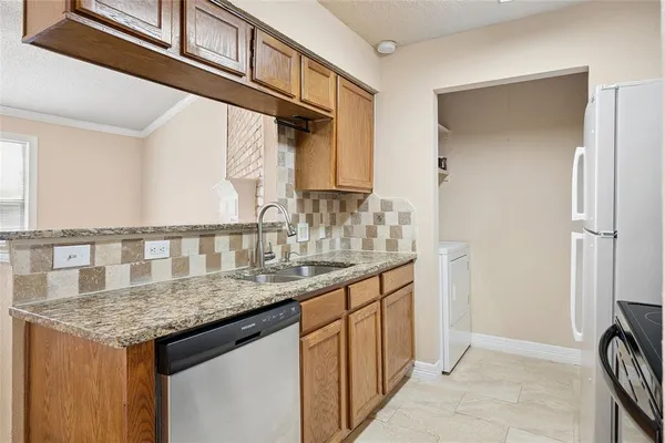 $175,000 | 2400 Jupiter Road, Unit B9, Plano, TX 75074