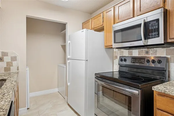 $175,000 | 2400 Jupiter Road, Unit B9, Plano, TX 75074