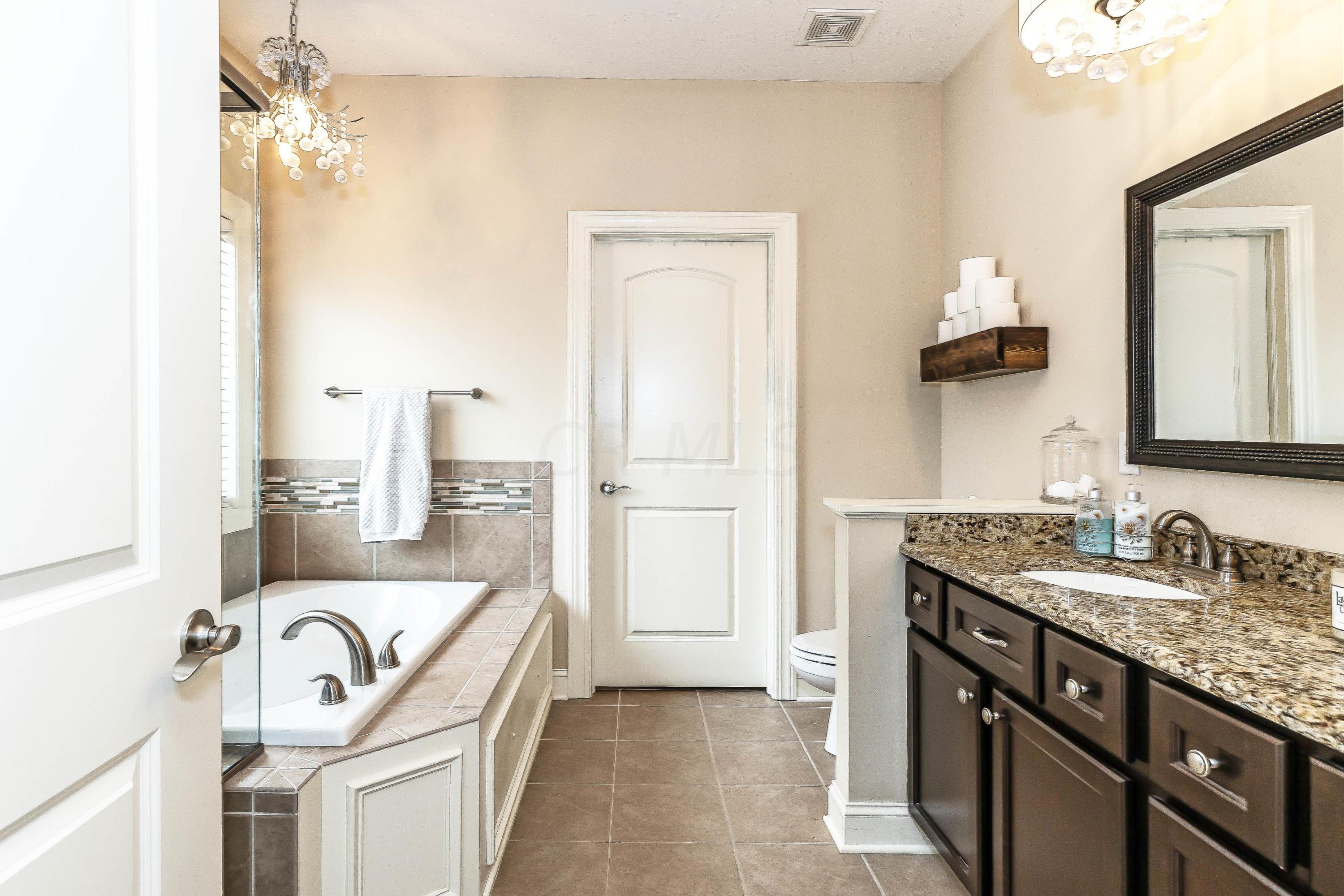 8251 Liberty Road North Powell, OH 43065 - Photo 25 of 70 Gallery Image 25