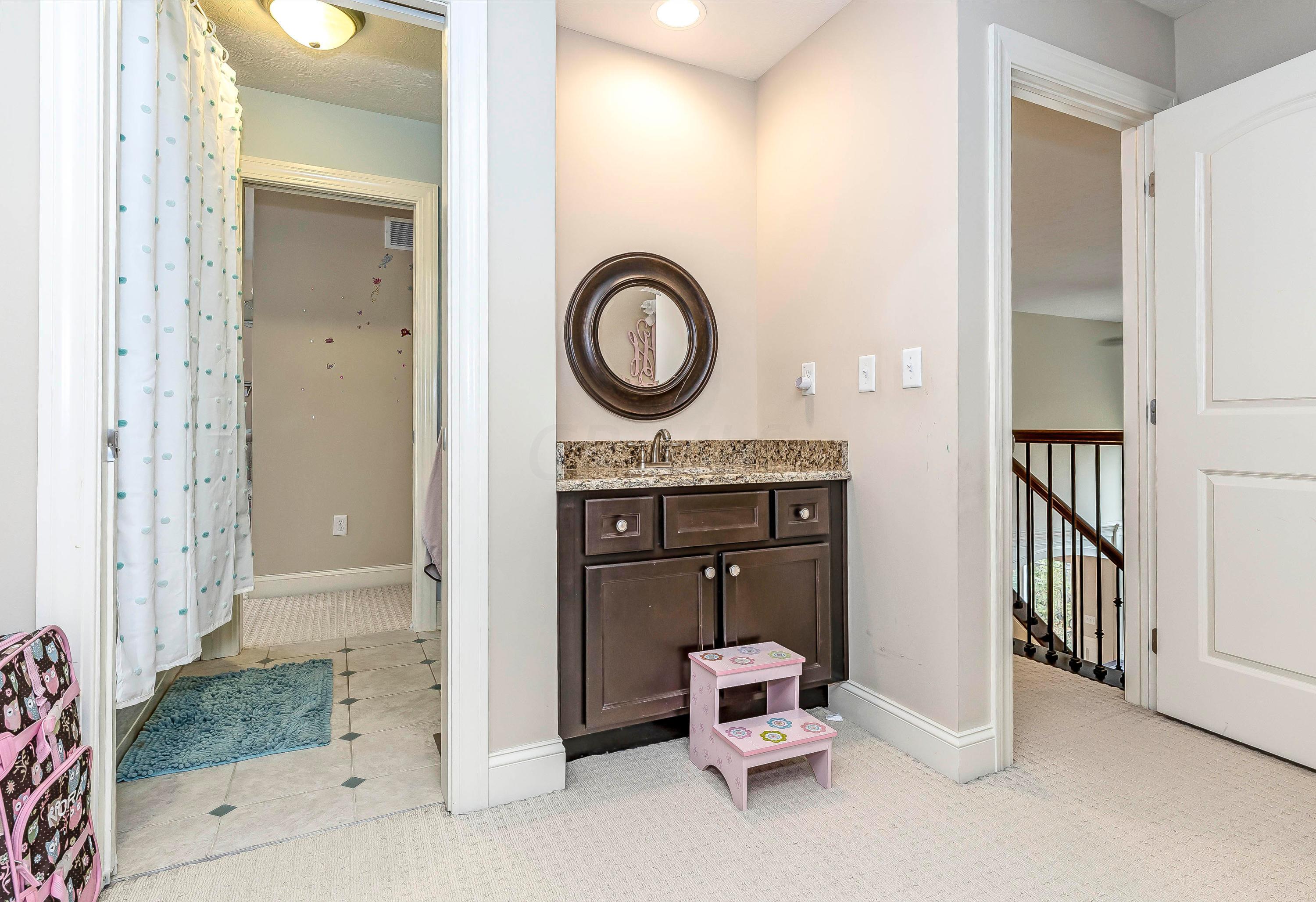 8251 Liberty Road North Powell, OH 43065 - Photo 35 of 70 Gallery Image 35