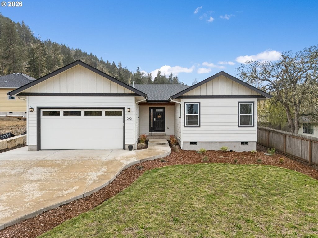 630 South 10th Street Creswell, OR 97426 - Photo 1 of 33