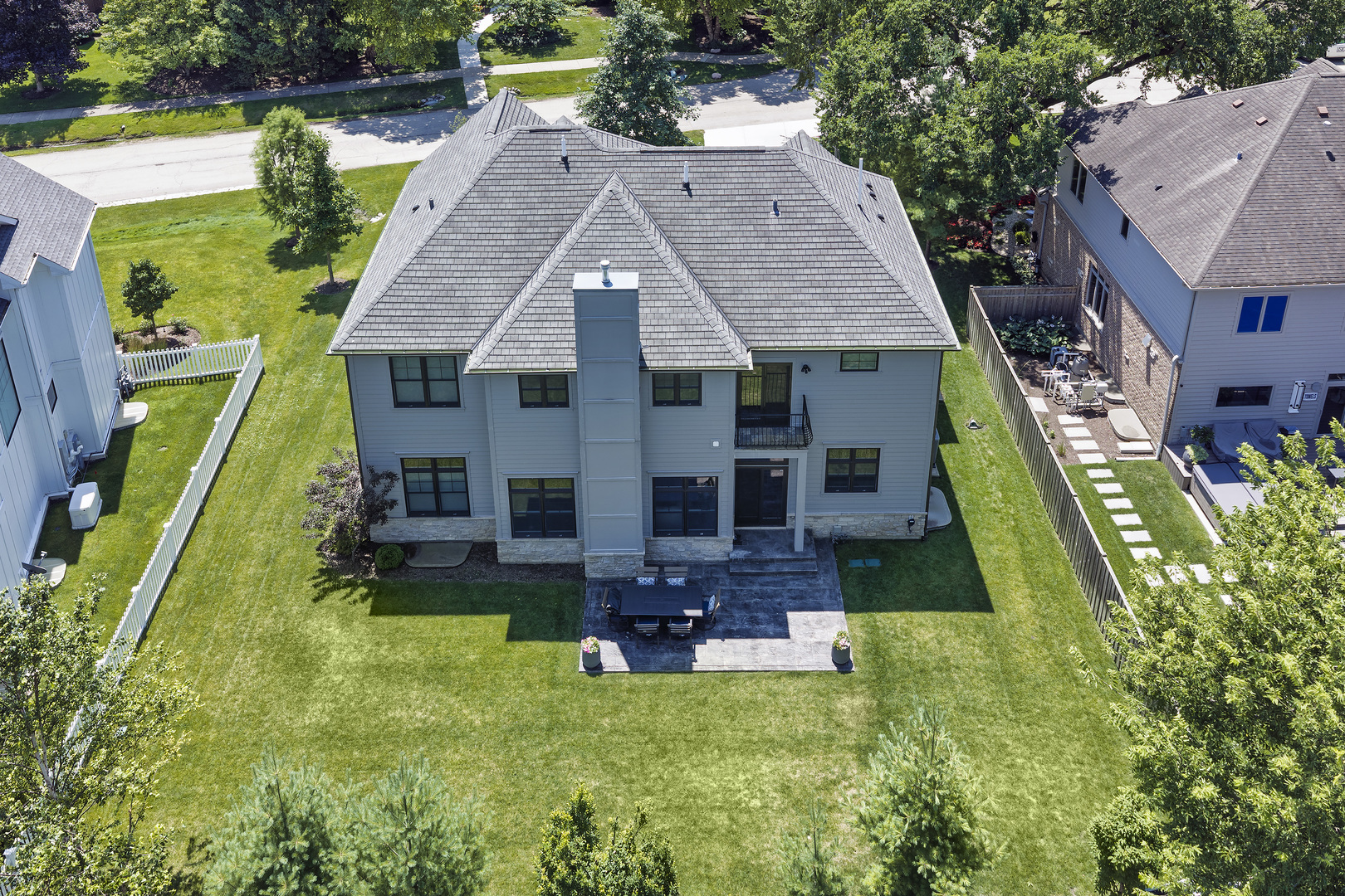 2204 Dehne Road Northbrook, IL 60062 - Photo 2 of 8