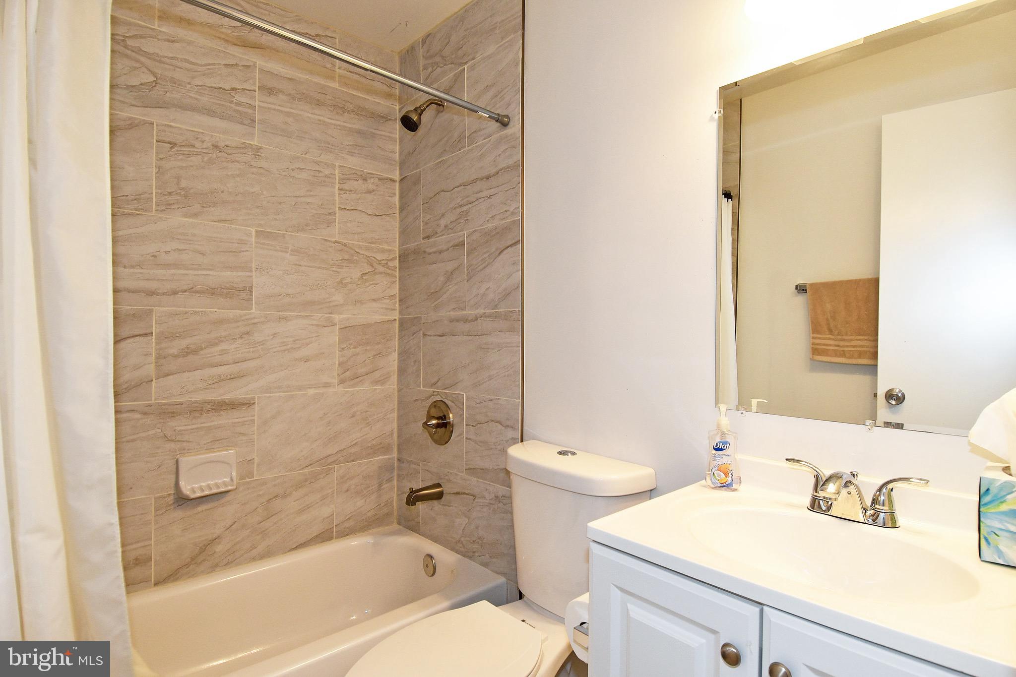 8585 Tyrolean Way Springfield, VA 22153 - Photo 23 of 28