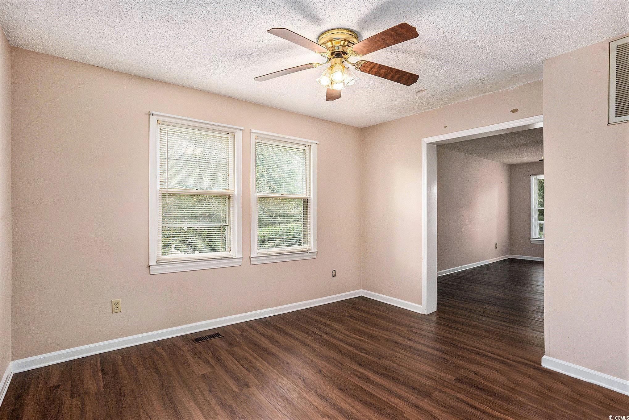 302 Jackson Lane Conway, SC 29526 - Photo 6 of 33